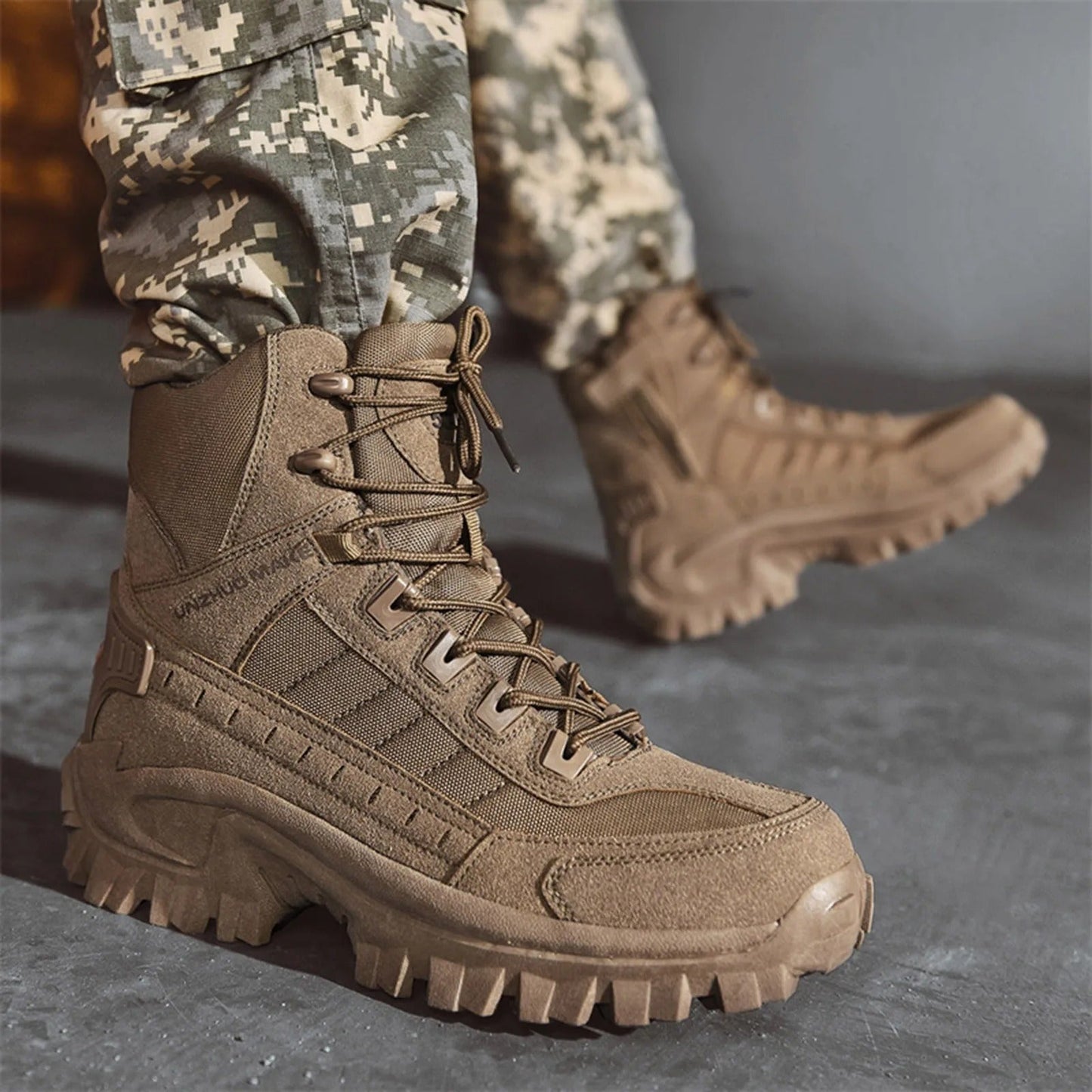 Bottes tactiques pour la randonnée et les activités de plein air
