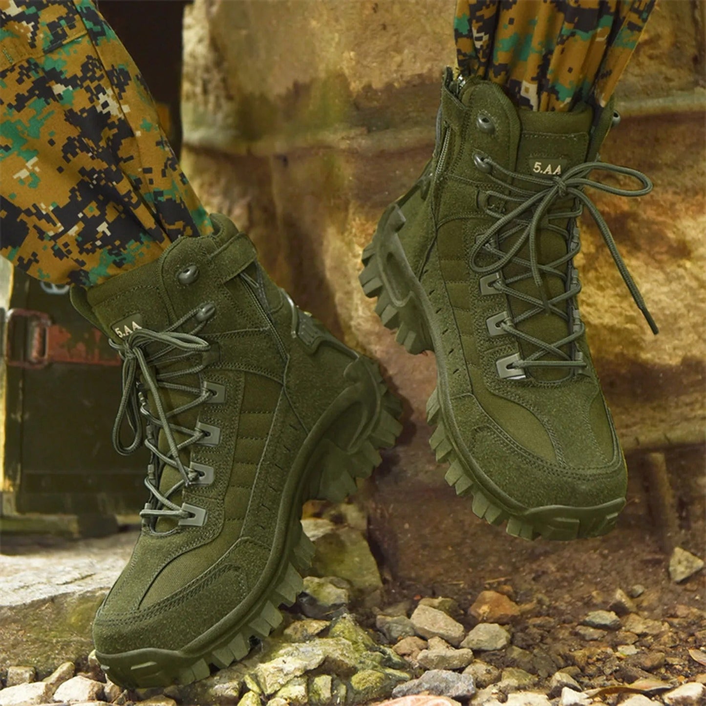 Bottes tactiques pour la randonnée et les activités de plein air