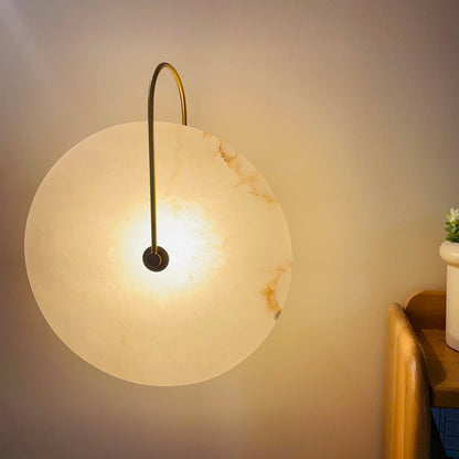 Applique LED Alabaster - Élégance Intemporelle pour Votre Mur