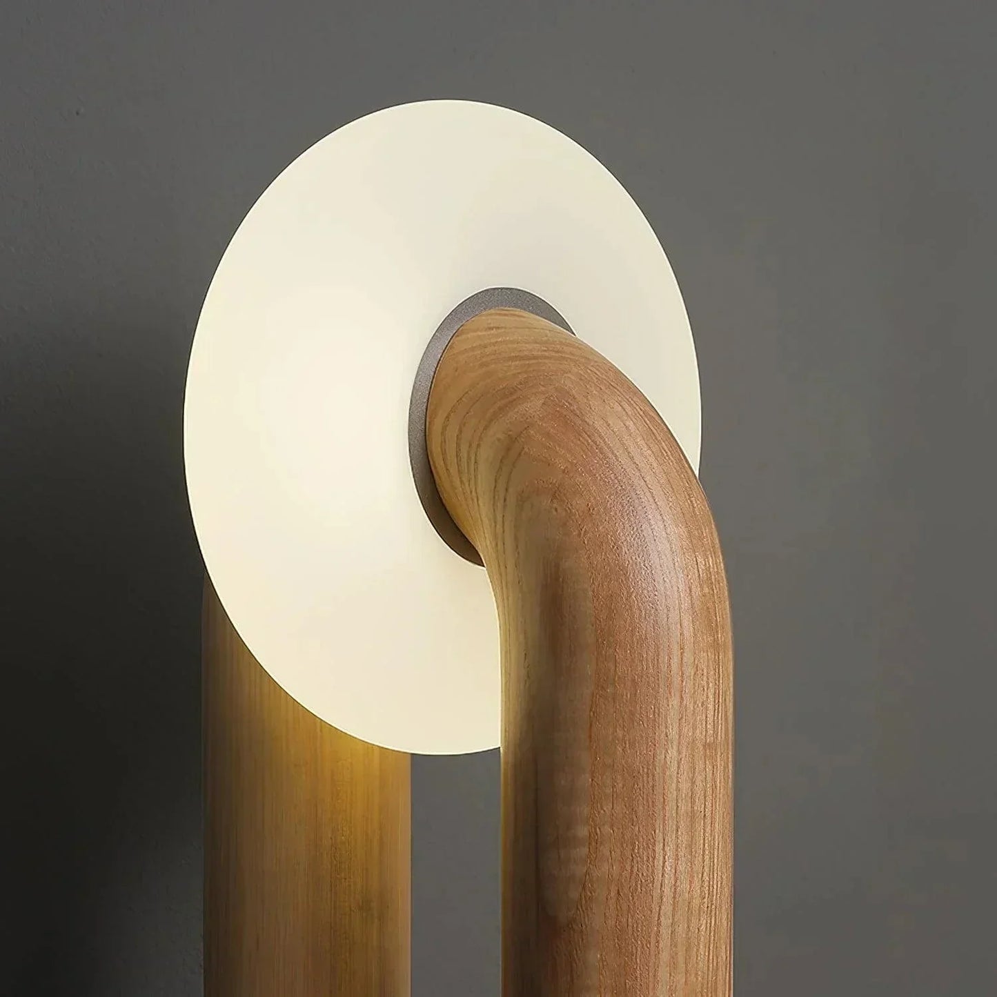 ArchedLight - Lampe de table innovante