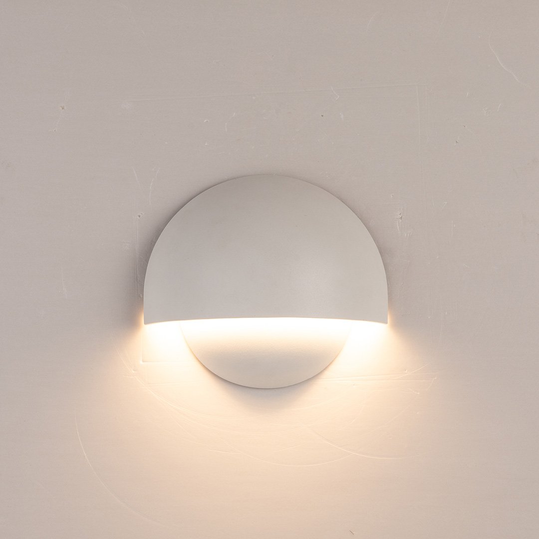 AquaLight - Applique LED Extérieure avec Éclairage Chaud